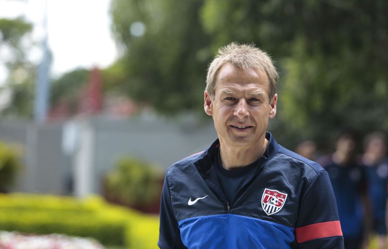 Klinsmann faz 50 anos e mostra estar com moral nos EUA, na Alemanha e com torcida