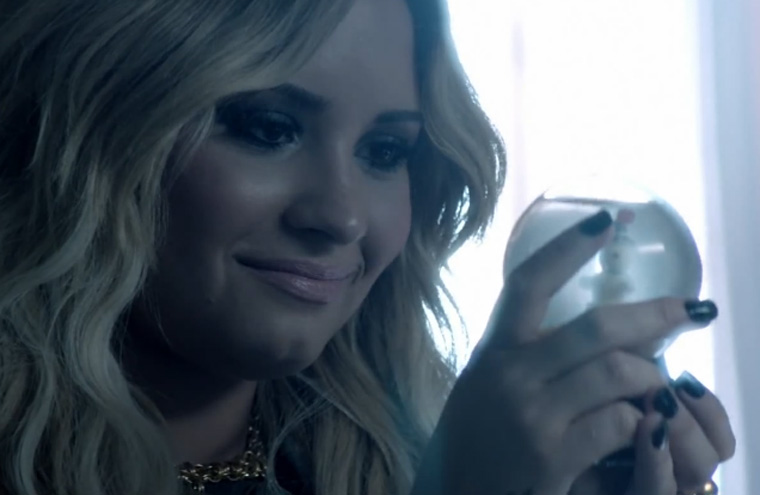 'Let it Go', música do filme Frozen interpretada por Demi Lovato, leva Critics’ Choice Award