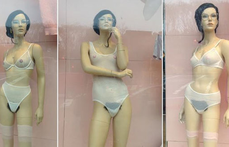 Manequins da American Apparel com pelos pubianos chamam atenção em vitrine