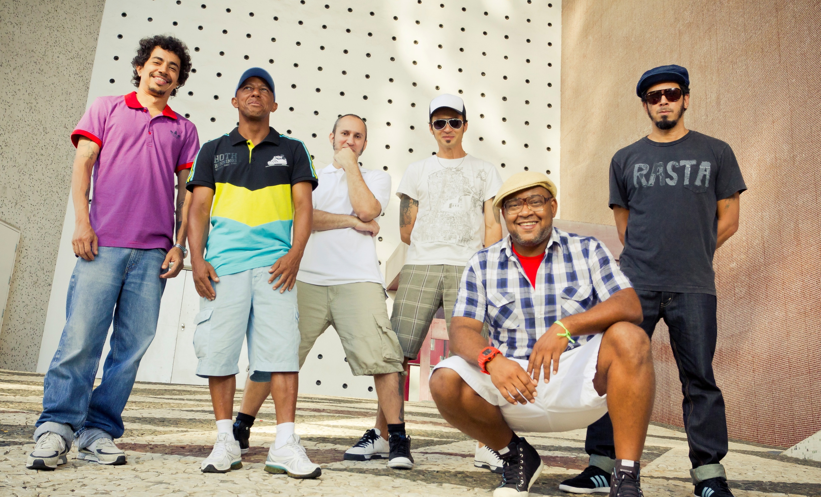 Nação Zumbi lança duas músicas de novo álbum em fevereiro