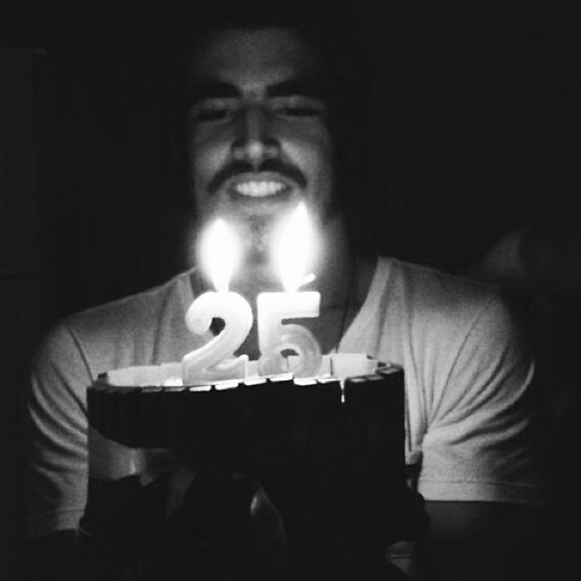 No dia e que completa 25 anos, relembre a carreira e outras curiosidades de Caio Castro