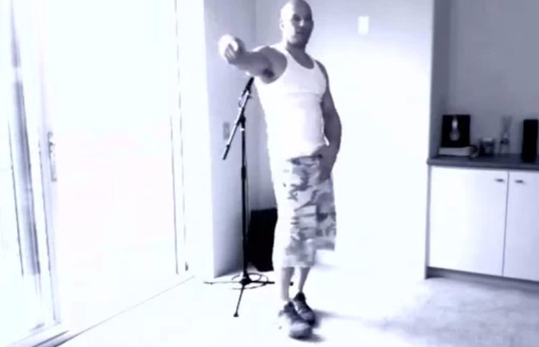 Vin Diesel divulga vídeo em que canta e dança Katy Perry e Beyoncé