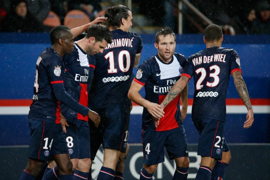 Ibrahimovic brinca com fato de não conhecer novo reforço do PSG