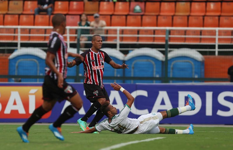 São Paulo não vence clássicos há 14 meses e frustra primeiro ‘teste real’ de Muricy