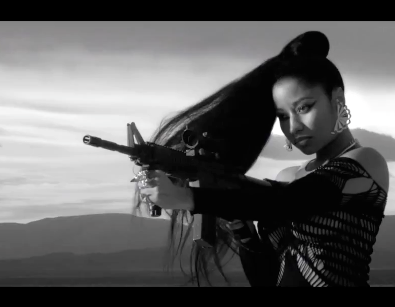 Nicki Minaj está revoltada em clipe de Looking Ass Nigga; veja!