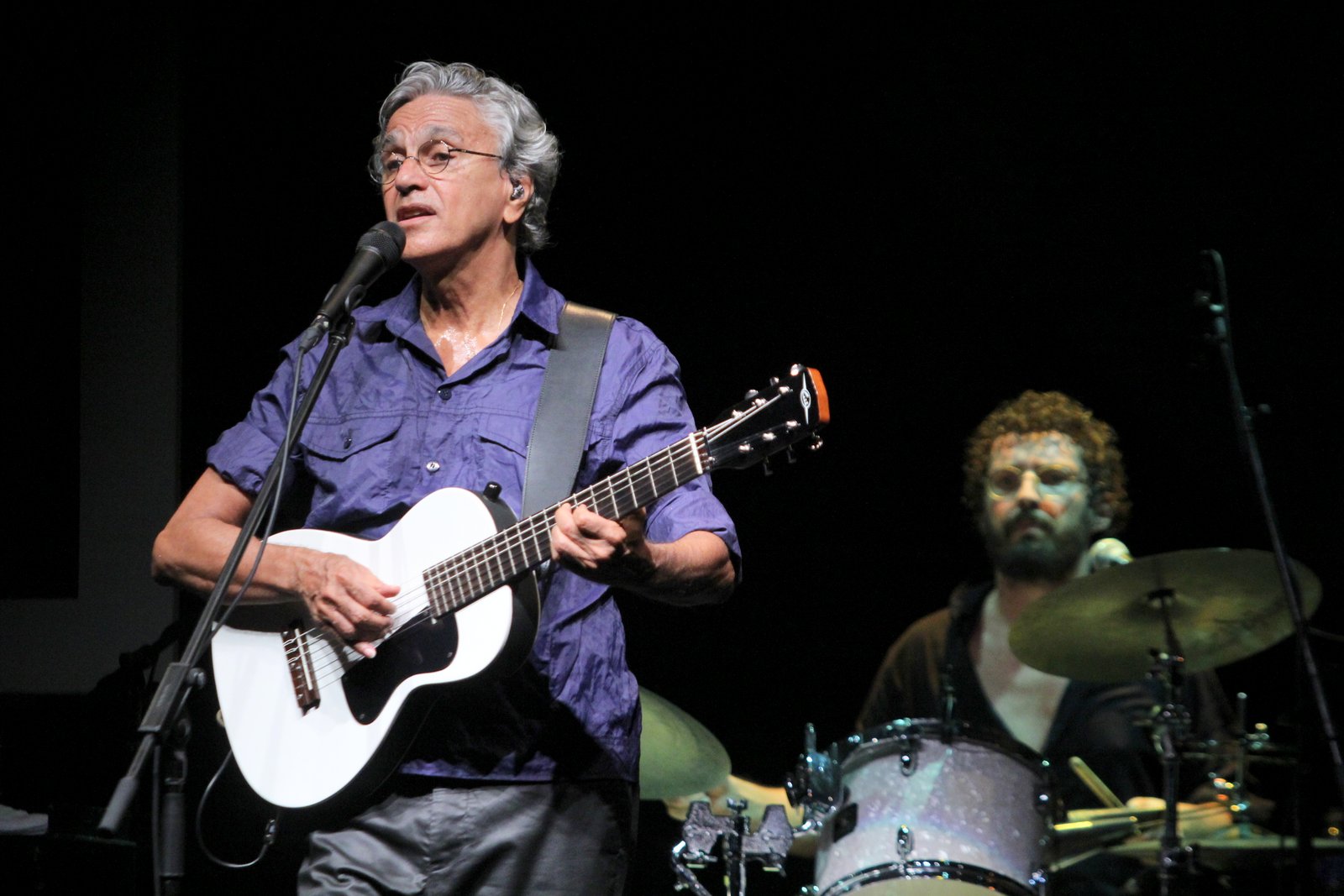 Caetano Veloso apresenta sua enésima reinvenção para o público de São Paulo