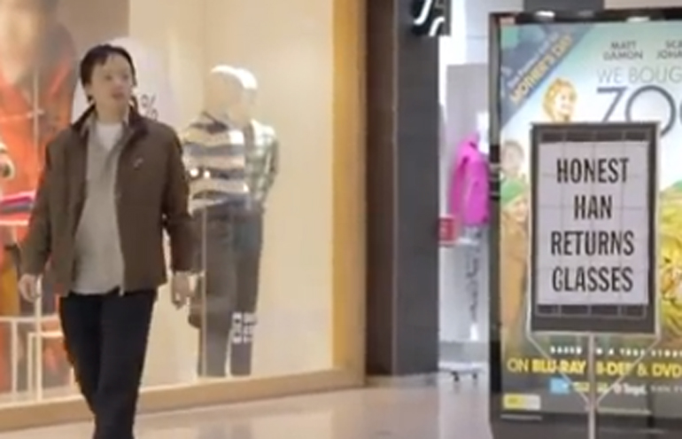 Campanha faz pegadinha e recompensa pessoas honestas; veja o vídeo!