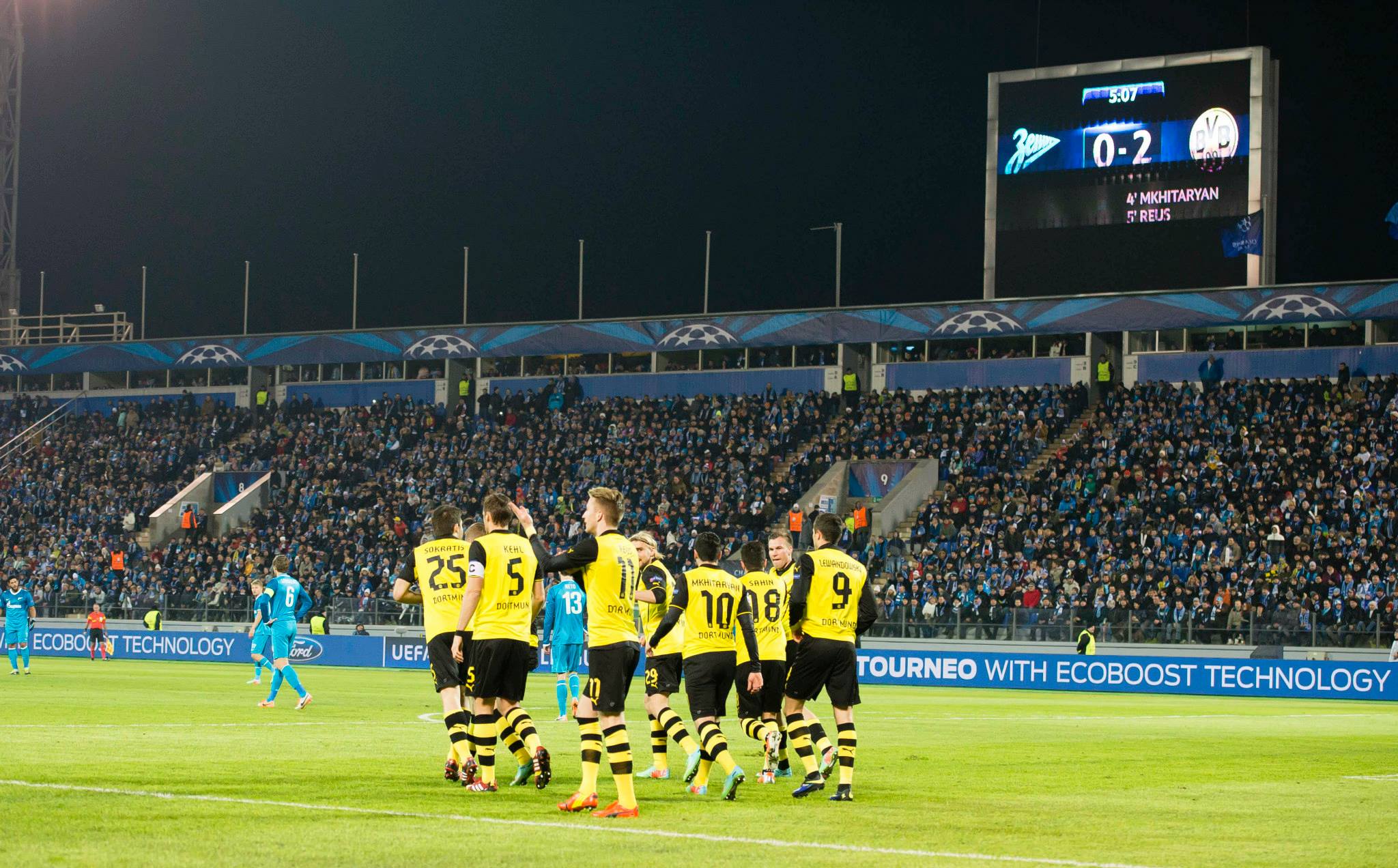 Hulk marca, mas não evita queda do anfitrião Zenit diante do Dortmund