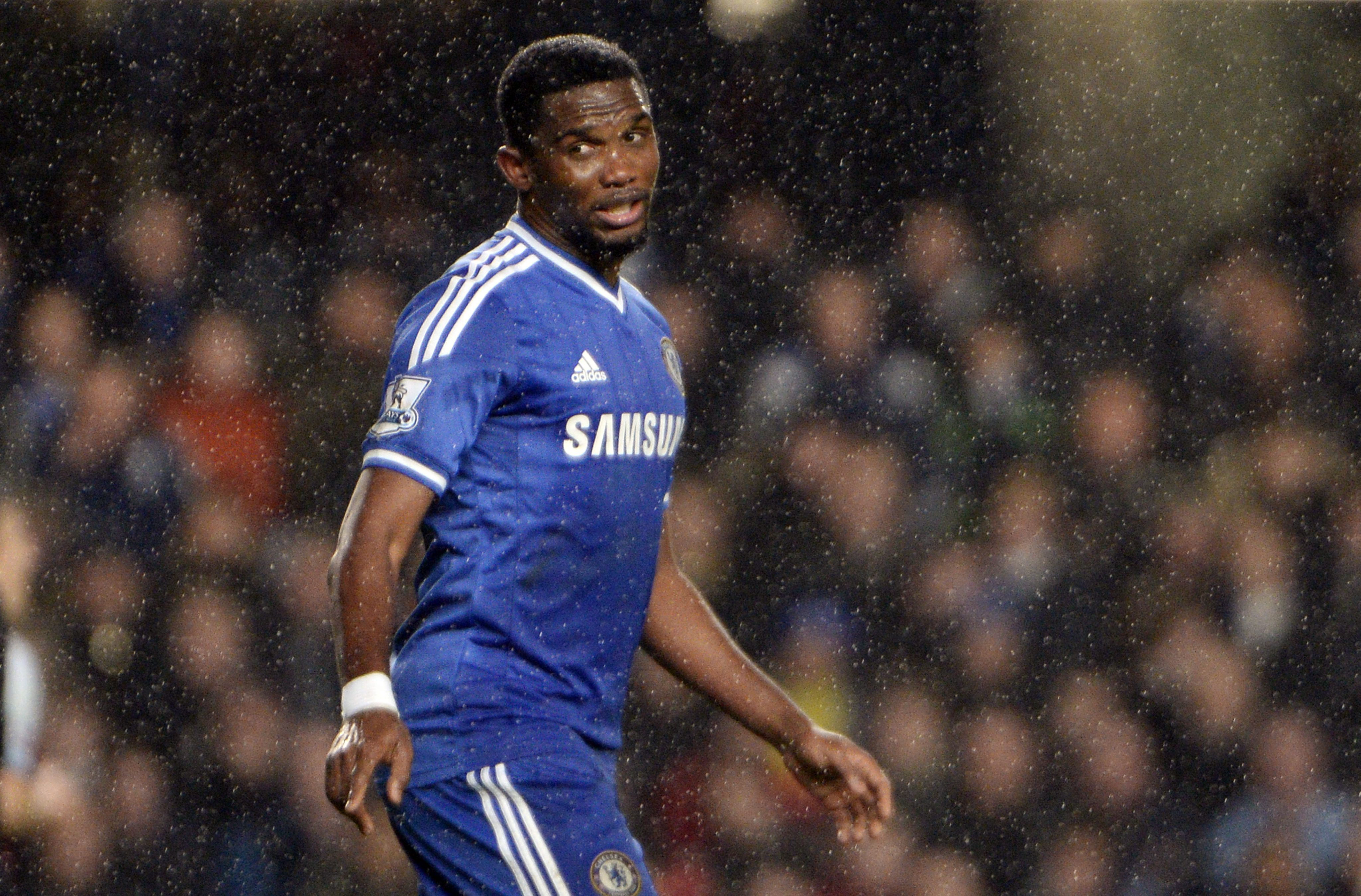 Eto'o brinca sobre declaração de Mourinho e diz que poderia jogar 'até os 50'