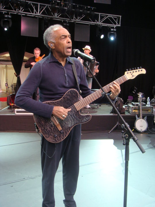 Louvo a canção que se canta pra chamar a primavera, Gilberto Gil e Torquato Neto em 