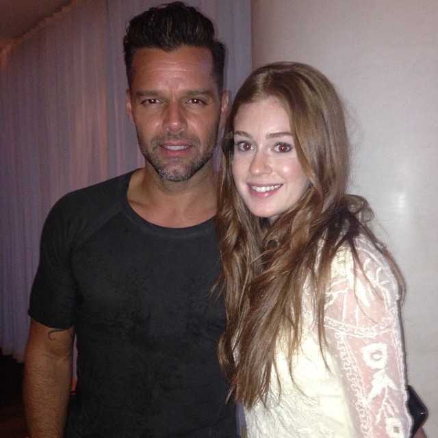 Ricky Martin se diverte no Brasil e Marina Ruy Barbosa aproveita para tietar o cantor