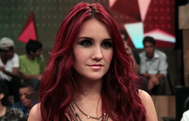 Dulce Maria comenta o assédio das fãs: ‘As brasileiras são as mais intensas’