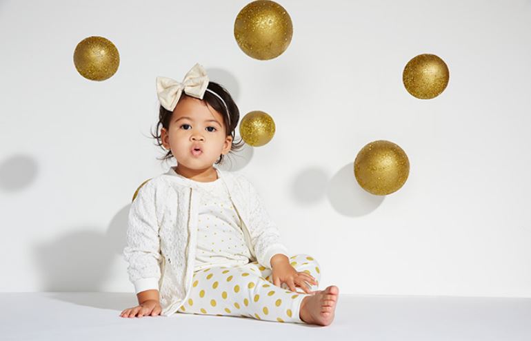 Irmãs Kardashian lançam coleção de roupa infantil