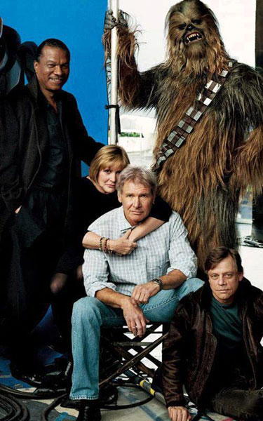 Star Wars 7 começa a ser filmado nesta terça no deserto de Abu Dhabi