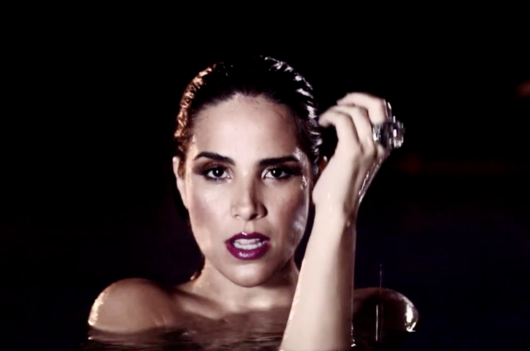 Com berimbau e balada, Wanessa divulga clipe de Turn It Up; veja!