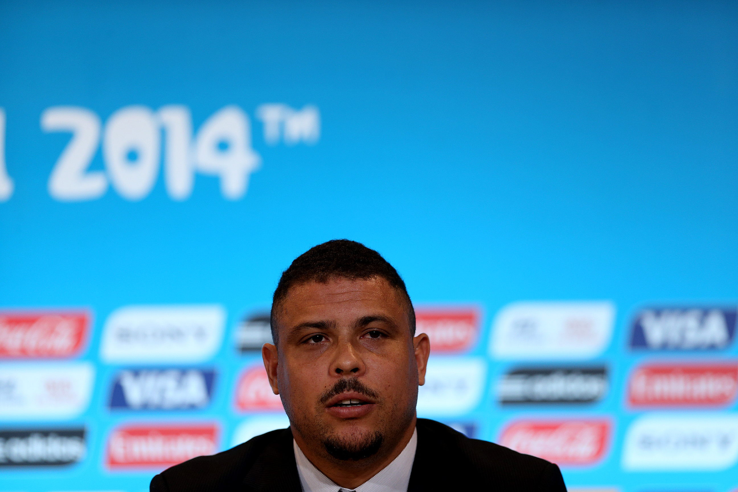 Ronaldo evita nova polêmica com Romário em entrevista concedida no Maracanã