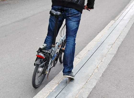 Cidade da Noruega cria "elevador" que ajuda ciclistas em ladeiras