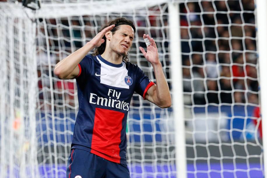 “Não somos amigos”, diz Cavani sobre Ibrahimovic, seu companheiro de ataque no PSG