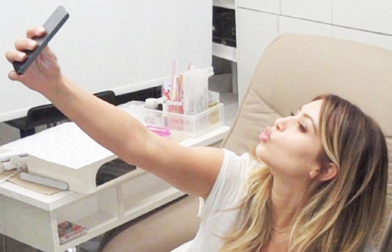 Dior cria base que ajuda a sair bem em selfies