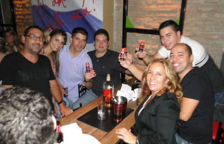 Bebida anti-ressaca promete eliminar todo álcool do sangue