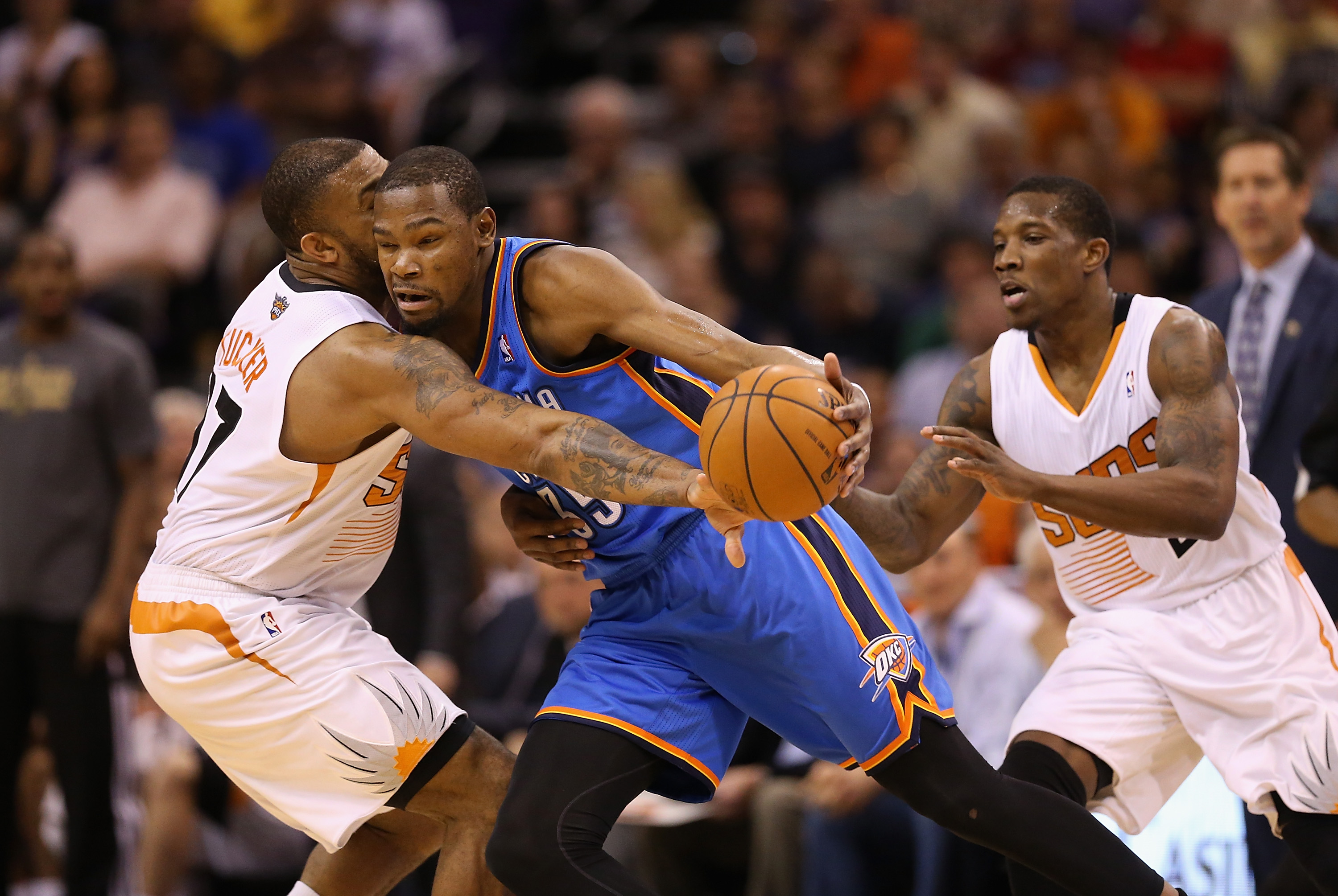 Durant supera marca de Jordan de 40 partidas consecutivas com 25 pontos