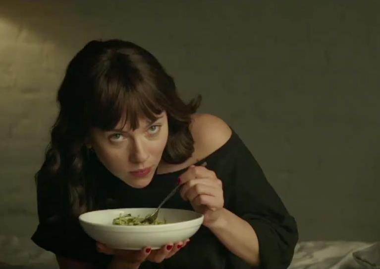 Com Scarlett Johansson, Chef ganha trailer divertido