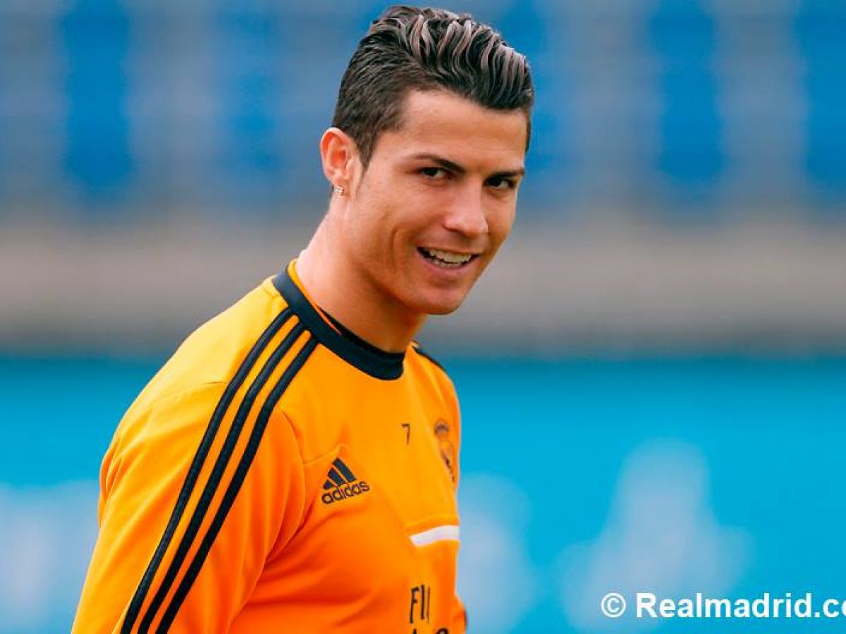 Cristiano Ronaldo assume posto de jogador mais bem pago do mundo
