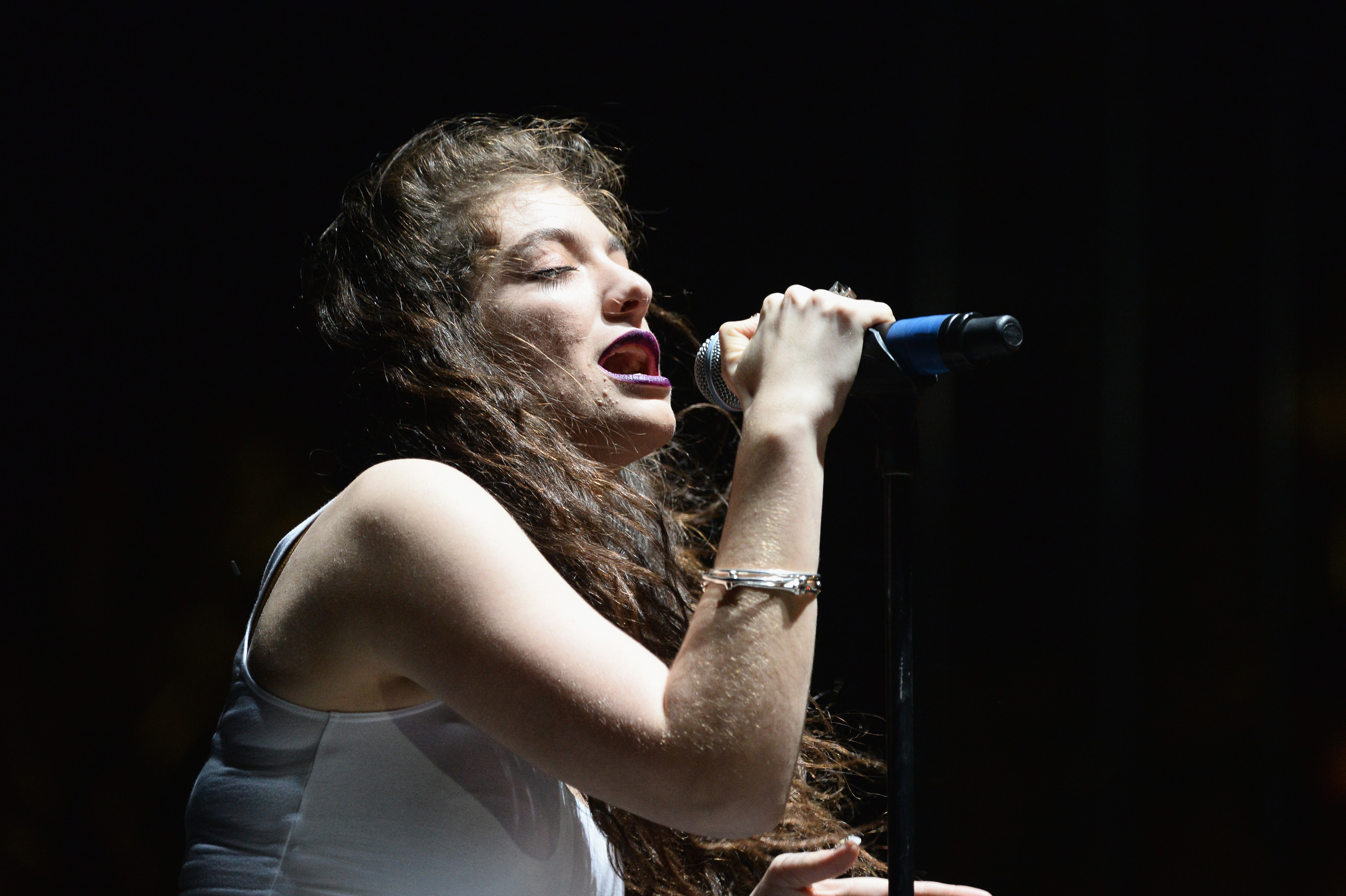 Sábado pop no Coachella teve Happy, de Pharrell, show com linguagem de sinais e tumulto para ver Lorde