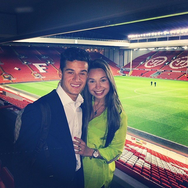 Filho de Philippe Coutinho canta hino do Liverpool no Instagram; assista