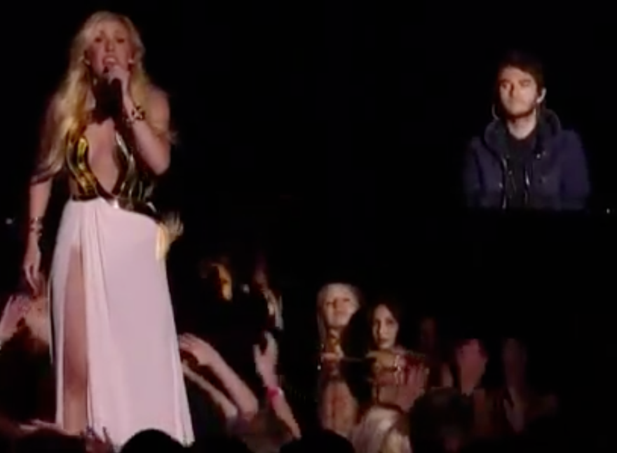 Veja a apresentação da Ellie Goulding com o Zedd no VMA 2014!