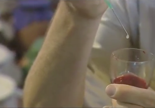 Medo de cobras? Veja o que o veneno dessa faz com o seu sangue!