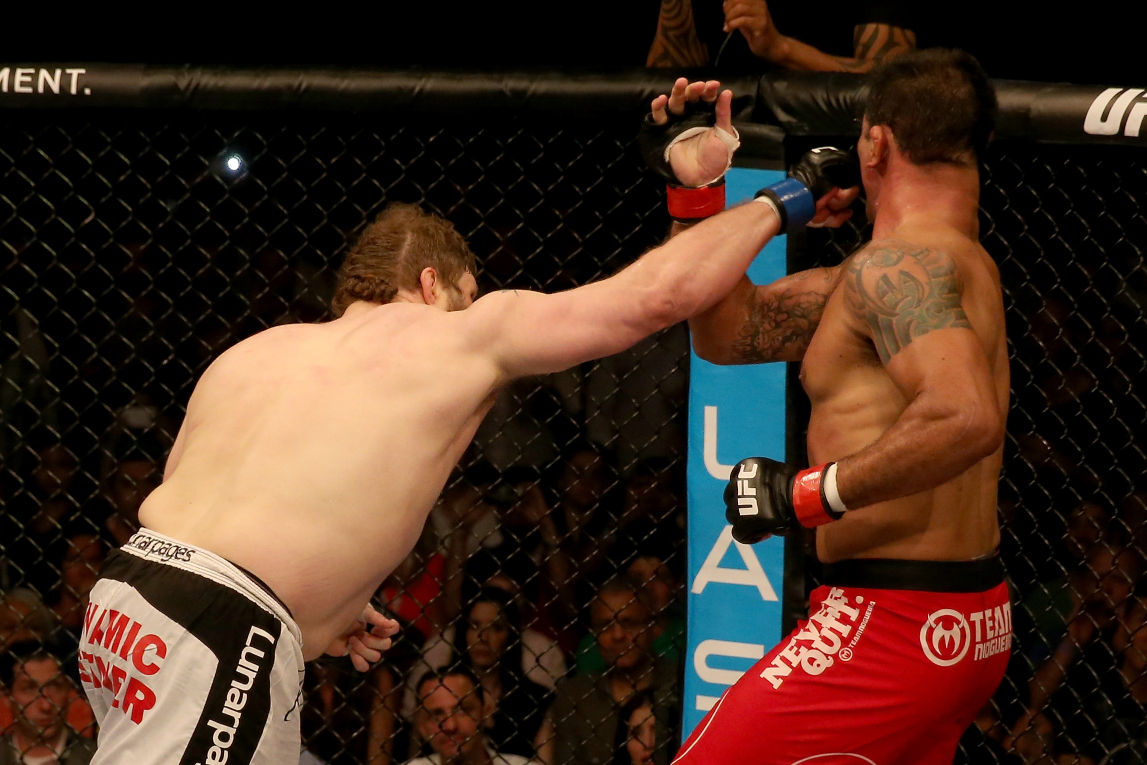 Soco que nocauteou Minotauro em Abu Dahabi quebrou a mão de Roy Nelson