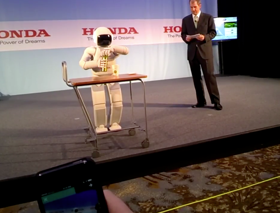 Robô da Honda se movimenta como um humano, veja!