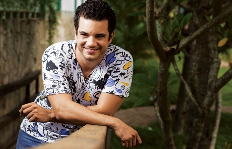 ‘Já tive meus Carnavais’, diz Thiago Mendonça sobre drogas e álcool