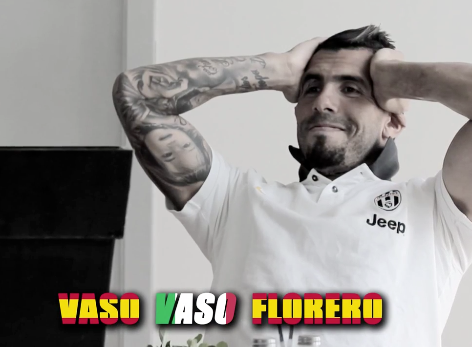 Tévez vira professor de espanhol em vídeo da Juventus; assista!