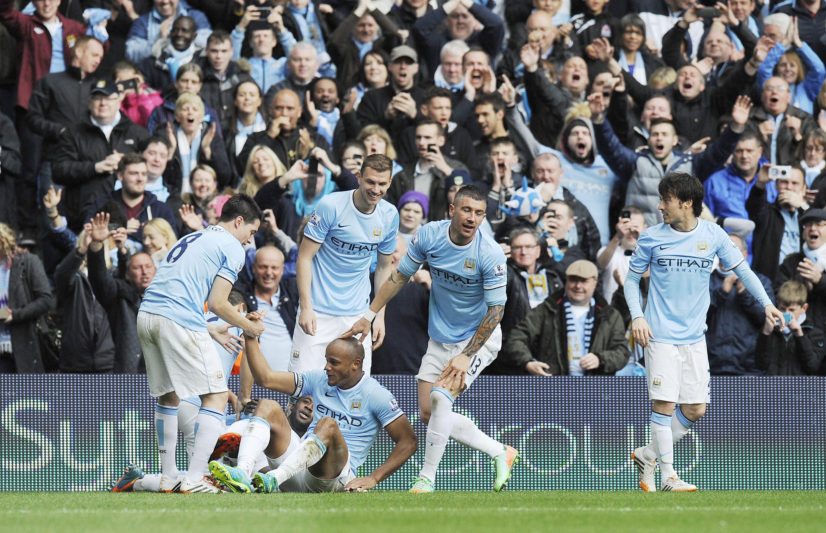 City confirma favoritismo contra o West Ham e é campeão inglês