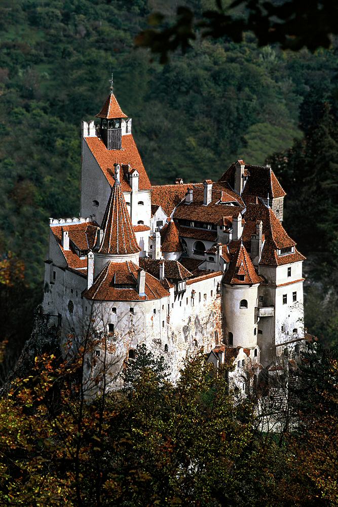 "Castelo do Drácula" está à venda; preço é estimado em US$ 135 milhões