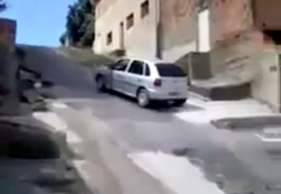 De longe, essa é a melhor baliza que você verá na vida