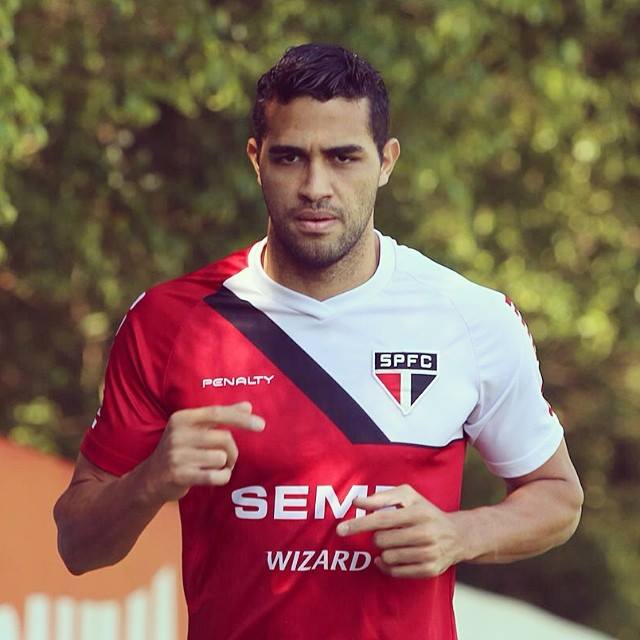 São Paulo divulga primeira imagem de Alan Kardec treinando com uniforme do clube