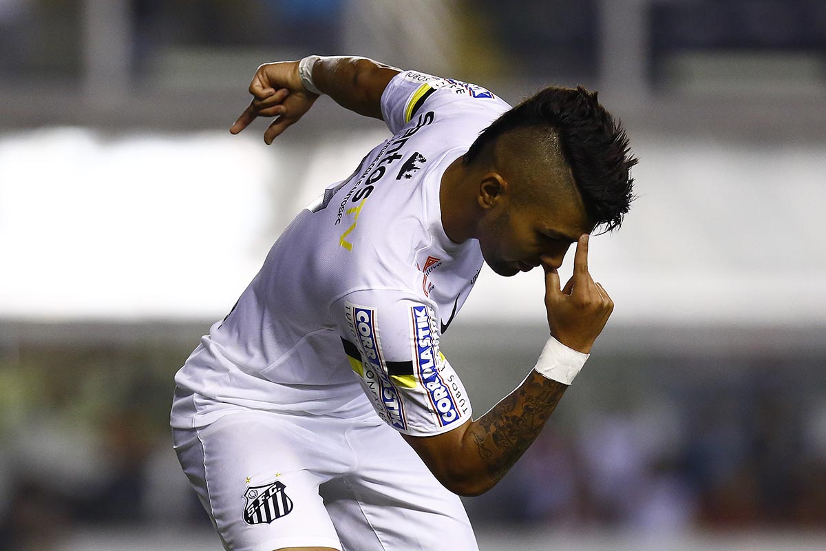 Santos tem trabalho, mas goleia Princesa e se classifica na Copa do Brasil