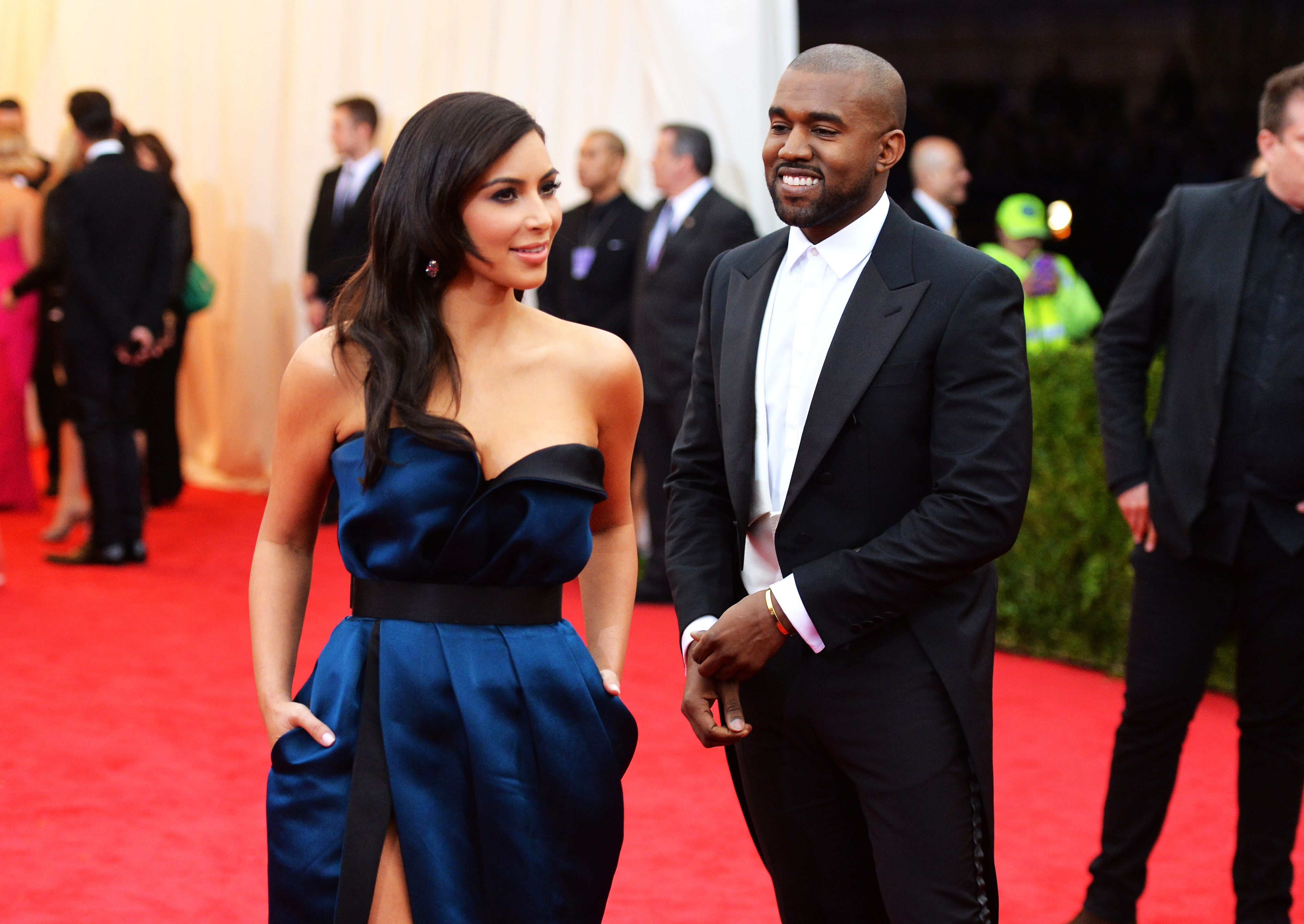 Vestido de casamento de Kim Kardashian pode custar US$ 2 milhões