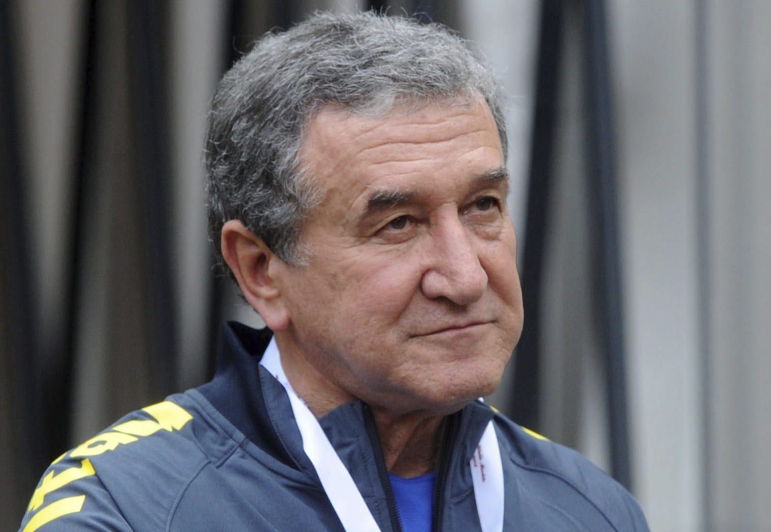 Parreira volta a colocar Seleção Brasileira como grande favorita da Copa