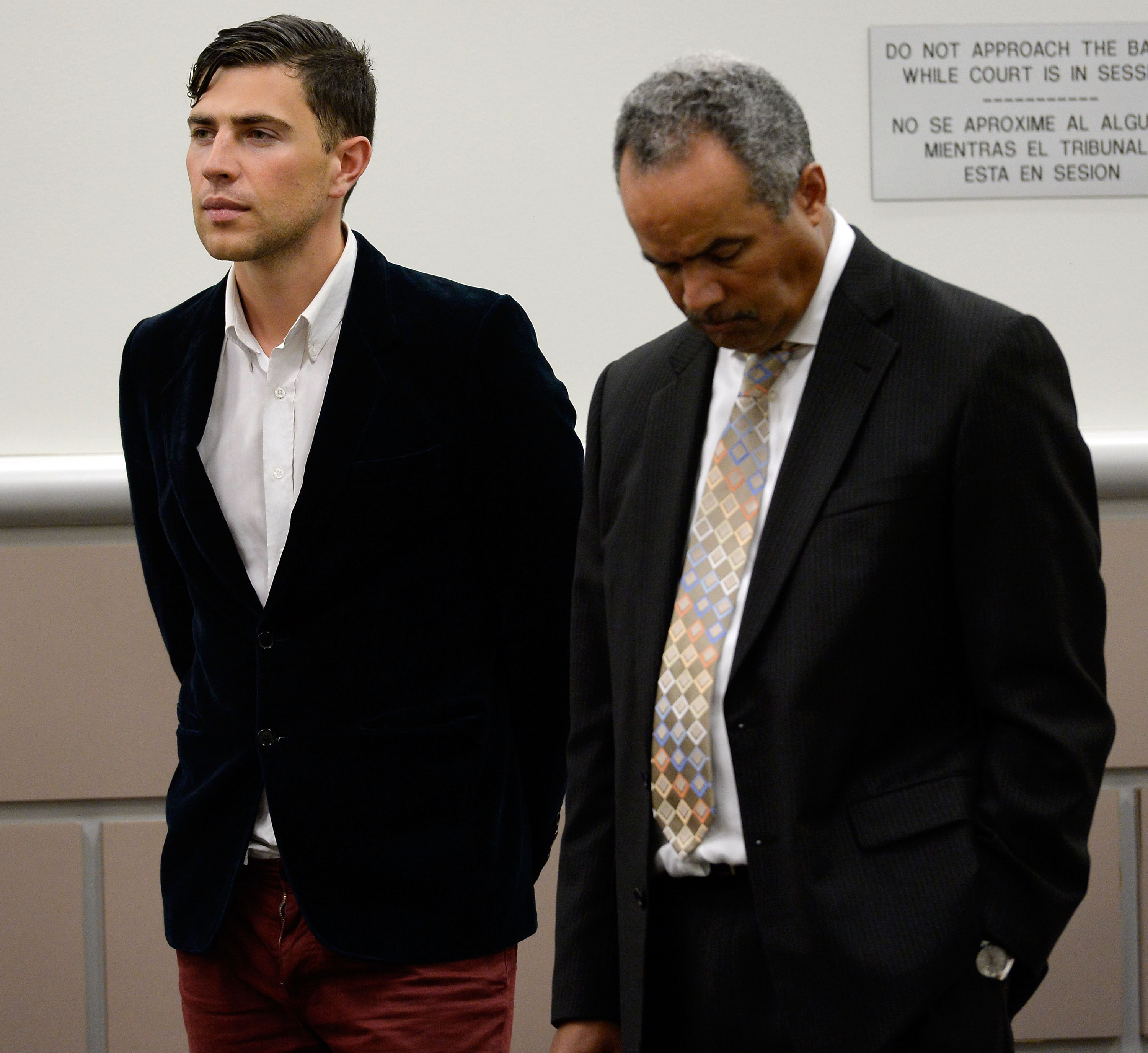 Ucraniano que tentou dar soco em Brad Pitt é banido dos tapetes vermelhos por decisão judicial