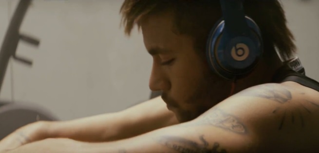 Neymar é a estrela do comercial mundial da Beats