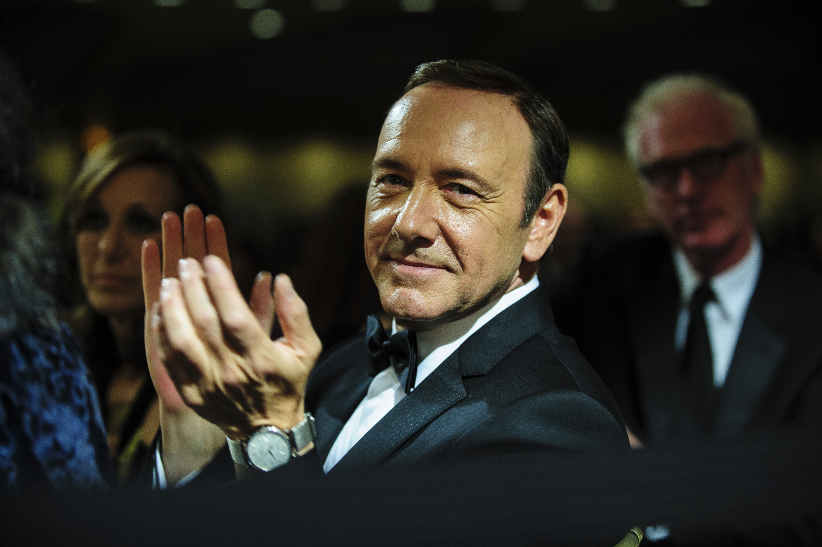 Kevin Spacey nega rumores de que seria o próximo vilão de James Bond