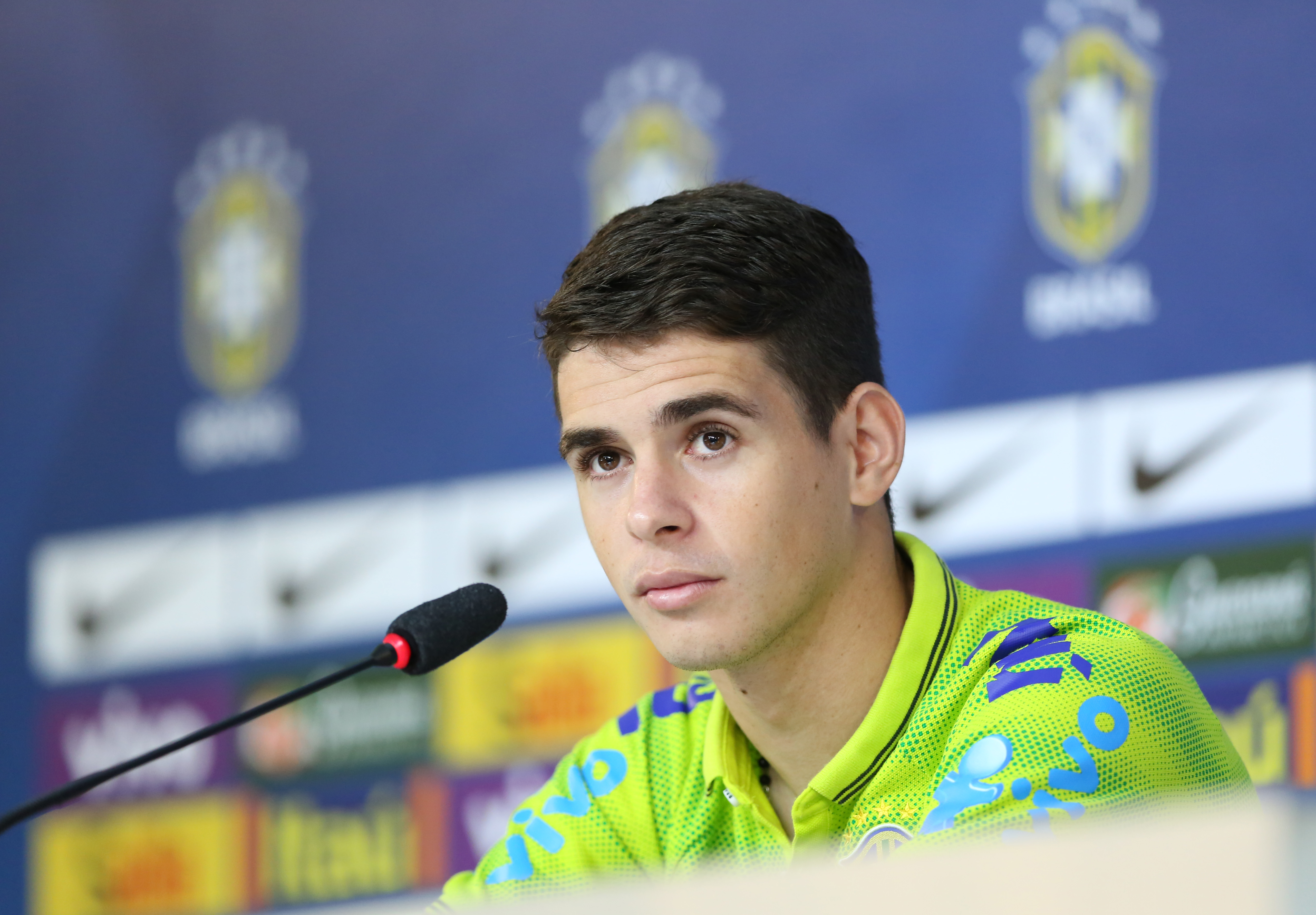 Após boa estreia na Copa, Oscar destaca importância do jogo contra o México