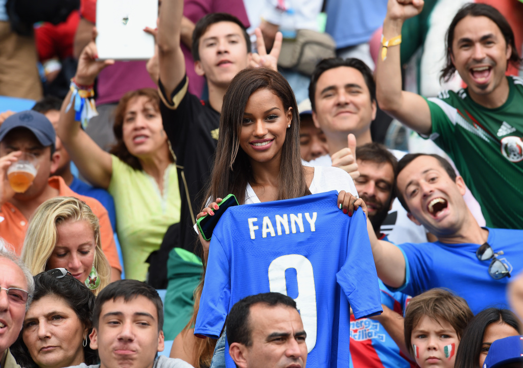 Fanny Neguesha, a bela ex-namorada de Balotelli