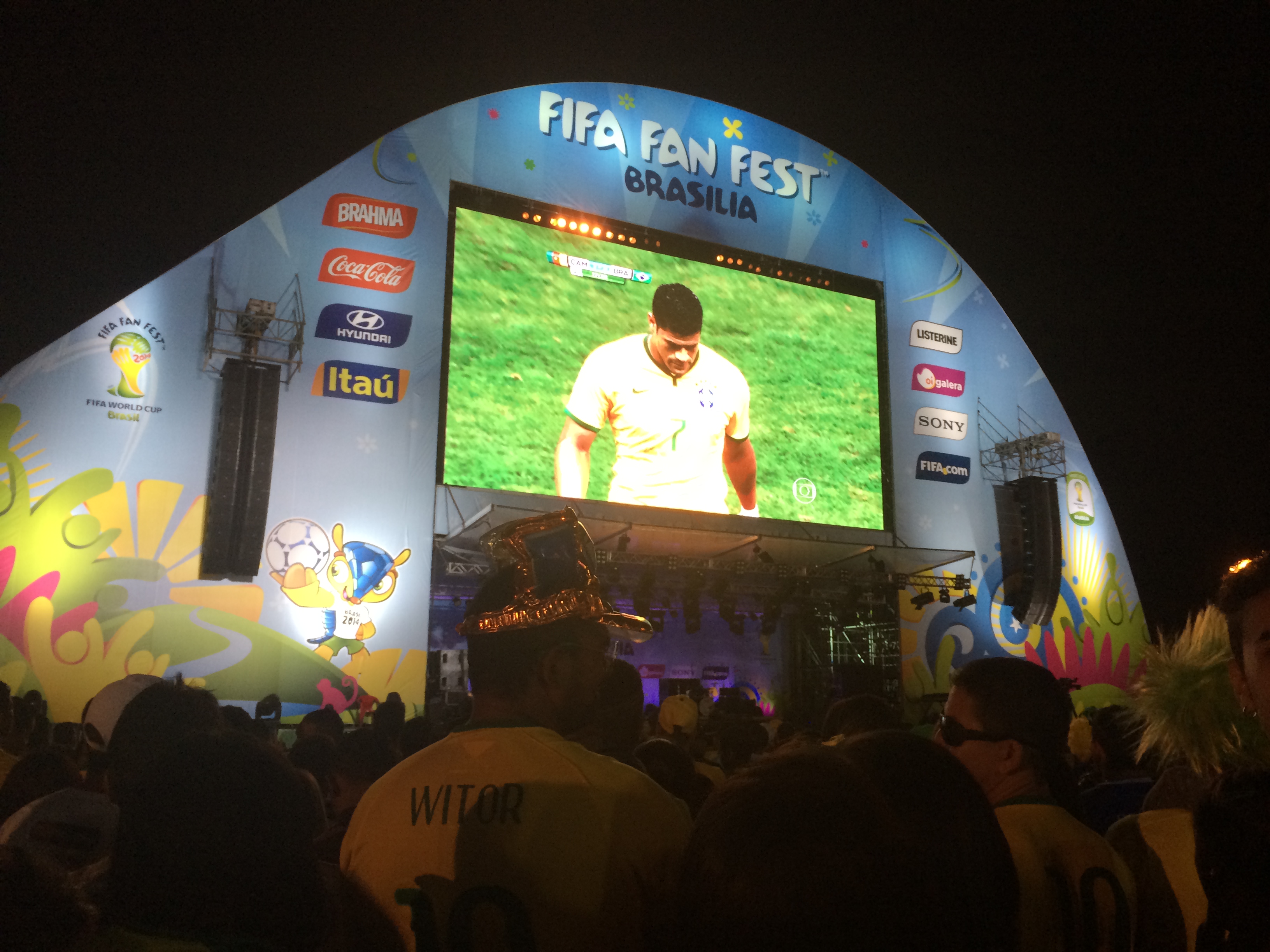‘Muso’ da seleção, Hulk é ovacionado até em substituição durante Fan Fest da Fifa