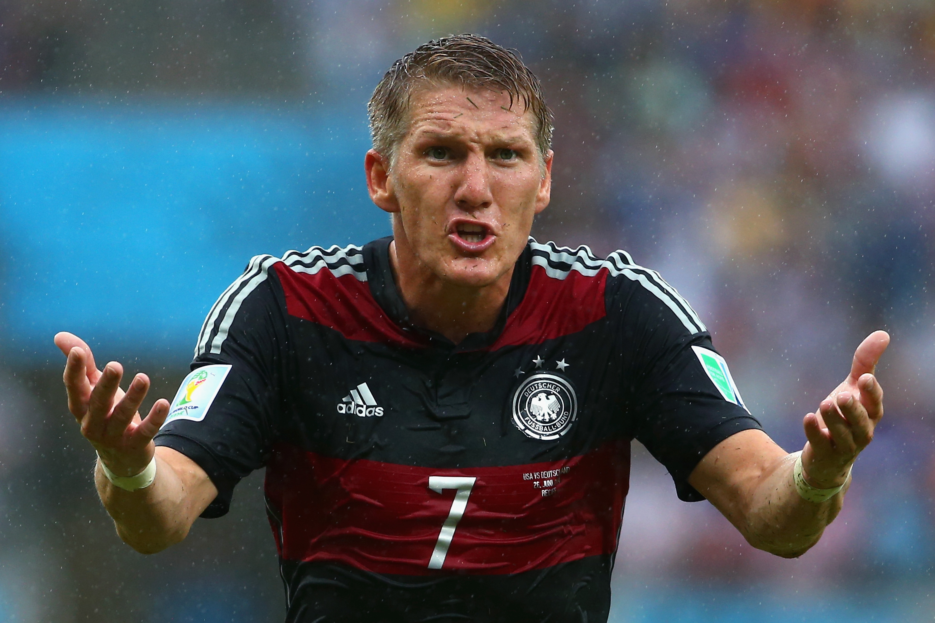 <p>Schweinsteiger, meia da Alemanha</p>