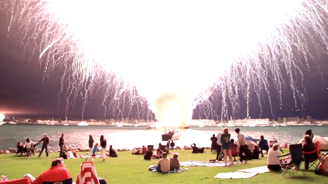 Assista ao que acontece quando 7000 fogos de artifício explodem de uma vez